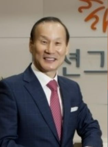최병오 패션그룹형지 회장, 섬유의 날 ‘금탑산업훈장’ 수상