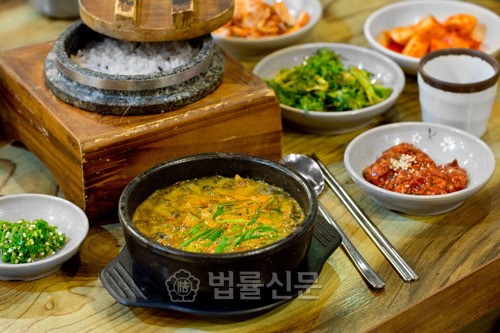 [법조계 소문난 맛집] 강남 삼호가든사거리 남원 추어탕