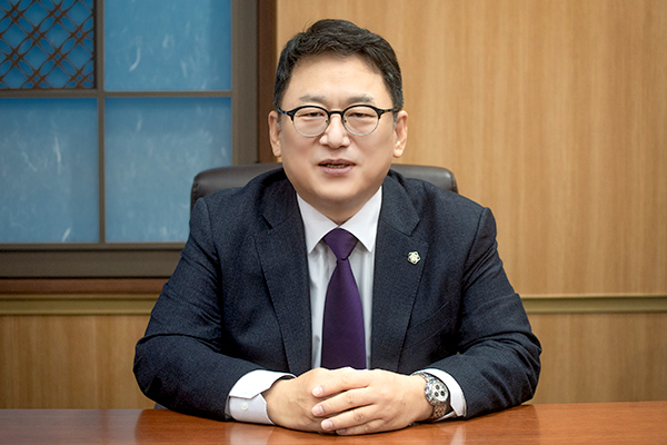 제52대 대한변호사협회장에 김영훈 변호사 당선