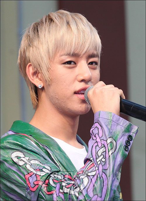 [SS포토] B.A.P(비에이피) 팬사인회 대현, 기다려 주실꺼죠?