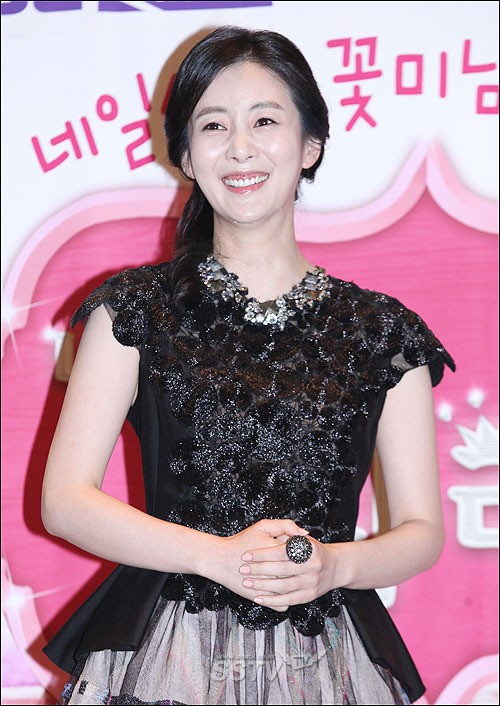 [SS포토] 네일샵 파리스 제작발표회 김채연, 저 오늘 어때요?