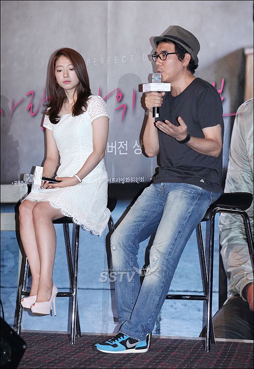 [SS포토] 사랑의 가위바위보 박신혜-김지운 감독, 배리어프리버전 잘보시길~