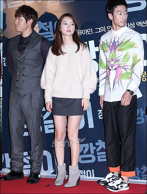 [SS포토] 깡철이 VIP시사회 정유미, 은근히 아찔~
