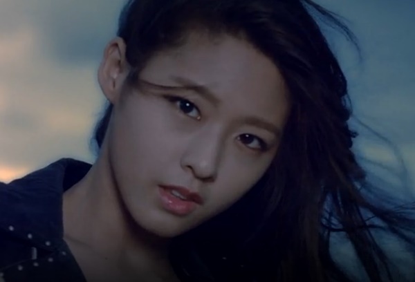 FNC AOA 설현 루나 스마트폰열풍, 로엔 레옹 아이유  팬미팅·라디오스타 자이언티 언급, 유이 유노윤호 열애설, 쇼박스 영화 사도 시사회... 
