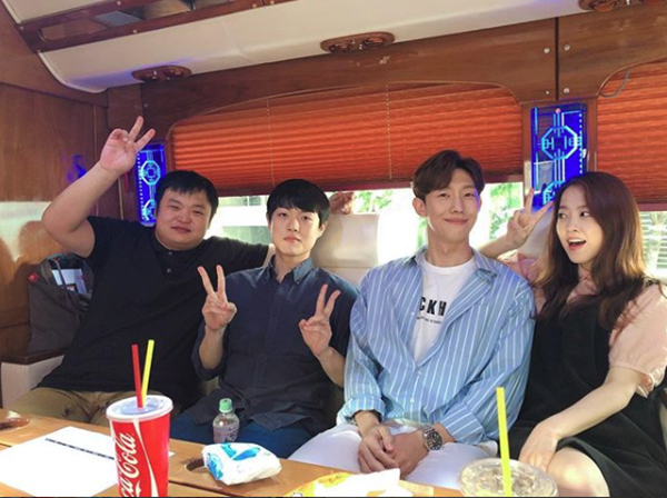 너의 결혼식 김영광, 무대인사 인증사진 공개… 박보영·강기영·고규필·장성범, 해맑은 미소