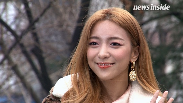 [NI영상] 루나·청하, 예쁨이 넘쳐 흐르는 솔로 뮤지션 (뮤직뱅크)