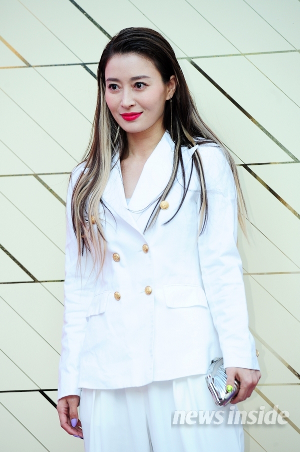 [NI포토] 황보 화려한 헤어스타일