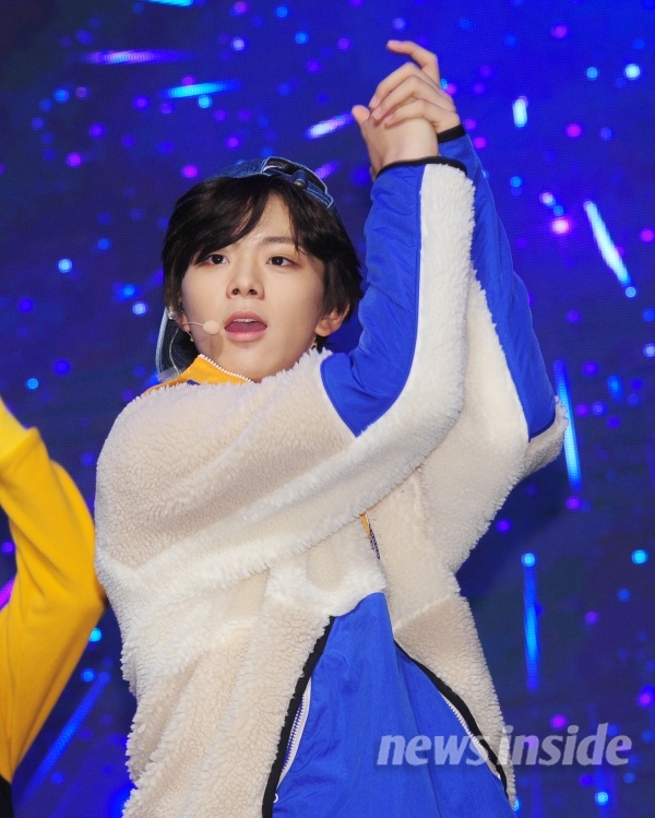 [베리 온 탑 쇼케이스] 틴틴 태승, 보호본능 자극하는 눈빛 (인싸포토)