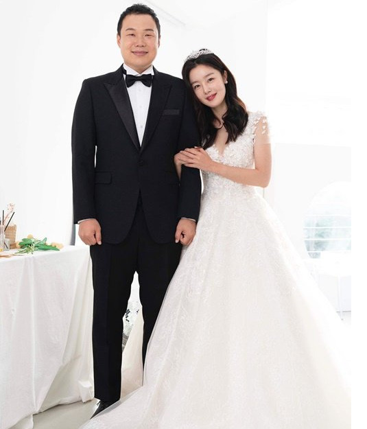 시크릿 출신 한선화, 웨딩드레스 입으니 여신이네..러블리 신부