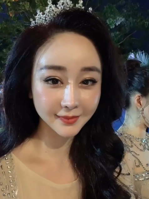 26년만 사자머리. 왕관은 언제나 흥분돼 함소원, 베트남 미인대회 심사위원 초청 근황