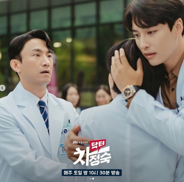 닥터 차정숙 민우혁, 장안의 화제 로이&정숙 덩치 케미