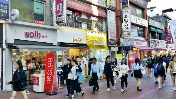[상권을 알면 가치가 보인다] 성신여대입구역 상권, 학생·여성들의 특색 있는 공간