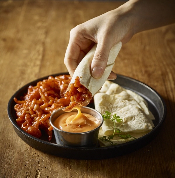 [오늘의 신상품] CU, 포장마차 야식 4종…닭발부터 순대까지