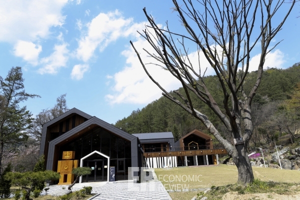 [Story 포토] 산과 계곡이 좋은 국립유명산자연휴양림