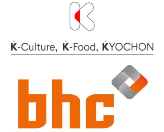 [트렌드] 교촌 vs bhc, 치킨街 엇갈린 2色 행보...누가 웃을까?