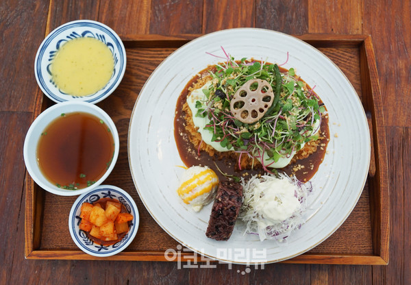 [생명을 살리는 착한 맛 집]소스가 일품, 인생돈가스를 맛보다