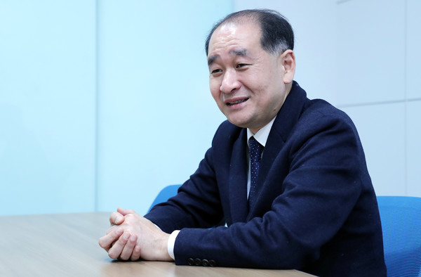 밧데리 아저씨 박순혁  금감원, 반칙에 물든 여의도 세력 제대로 몰아내야 [ER 초대석]