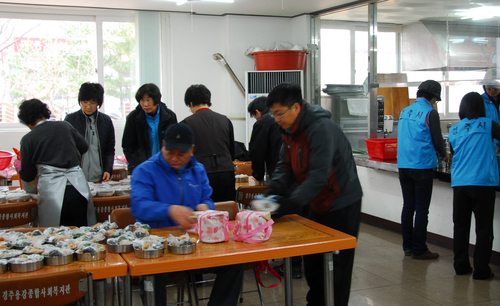 경주시, 찾아가는 사랑의 도시락 배달