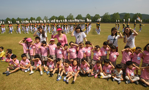 경주 영남유치원, 영천 육군3사관학교 위문