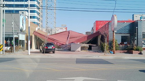 포항 양덕동 조립식 단층건물 강풍에 ‘와르르’