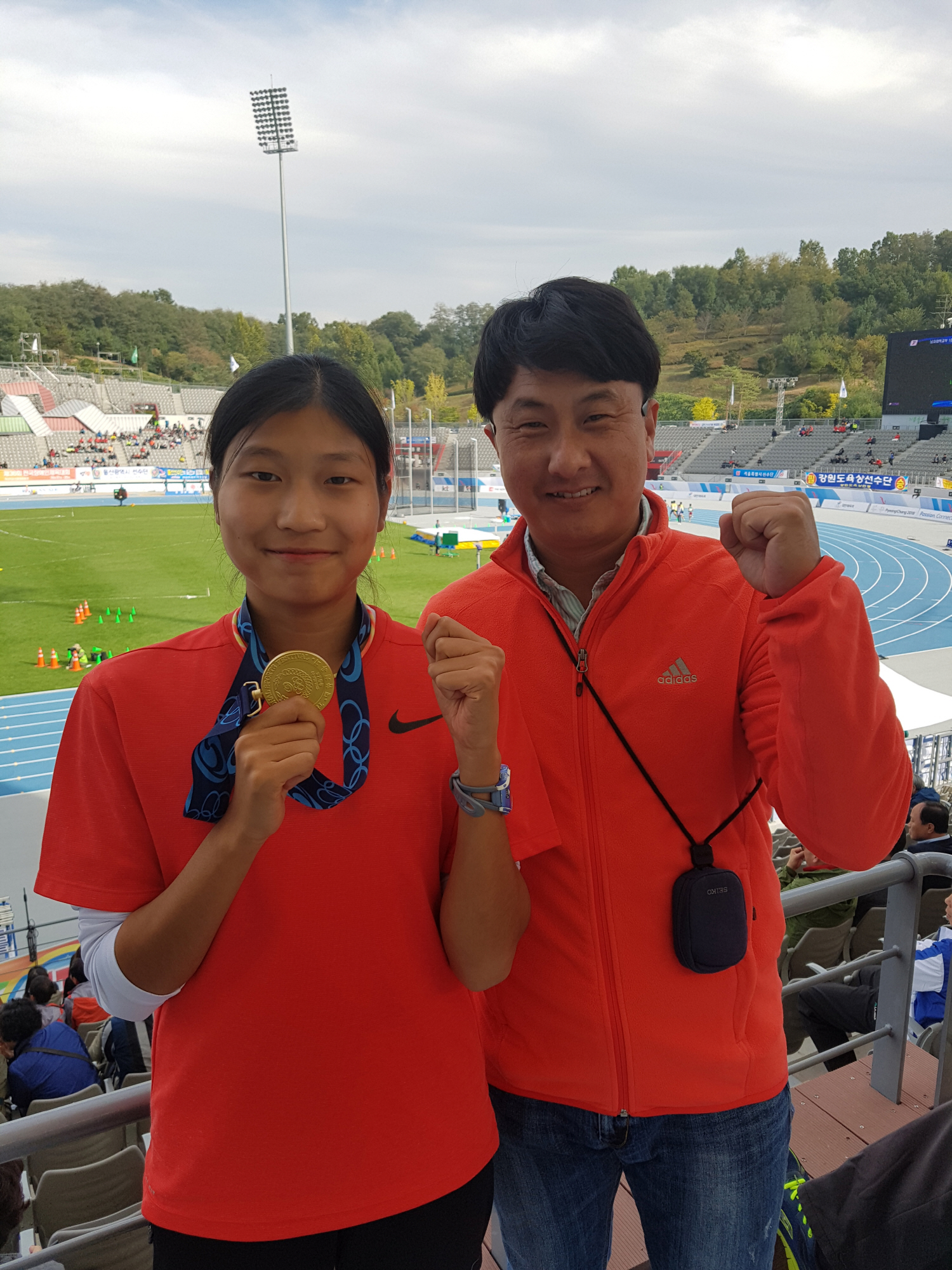포항 두호고 박나연 1천500m 금메달 화제