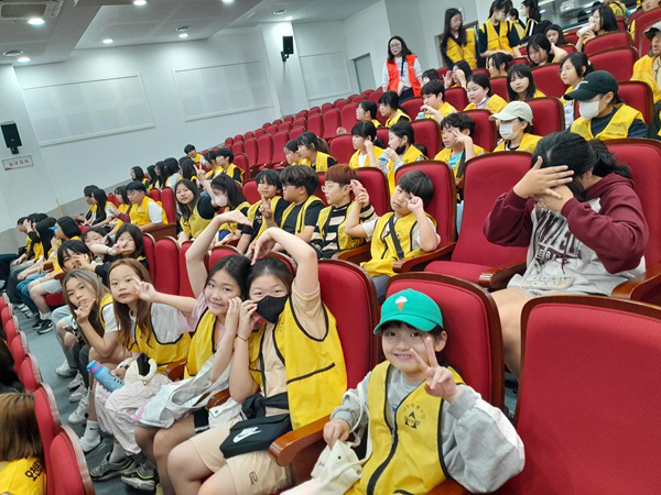 포항 문덕초, 오천읍청소년지역봉사대와 나누미 봉사