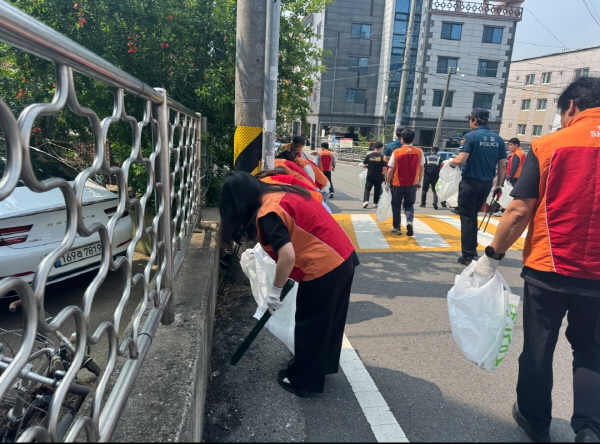 구미경찰, 범죄예방 플로깅으로 안전한 거리 조성