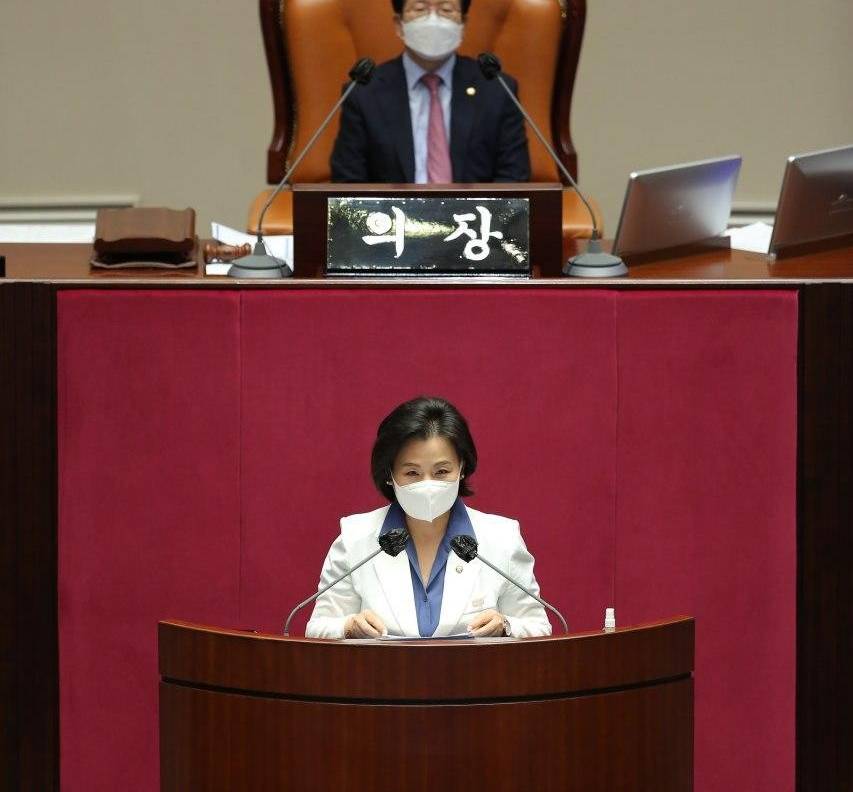 의료는 공공재, 의사는 공공인력이어야 한다