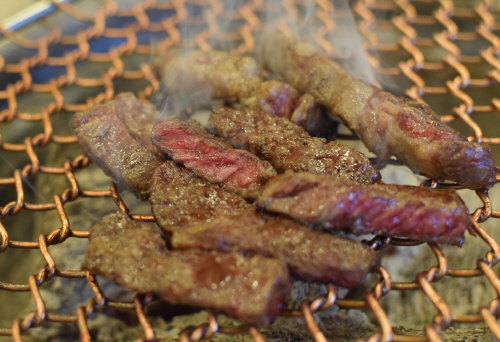 방송 소개된 가볼 만한 왕십리 마장동 정육식당 맛집 마장동 한우촌