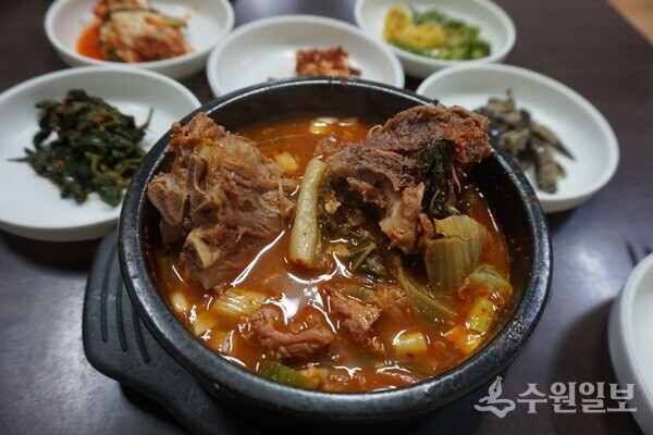[김우영 광교칼럼] 수원갈비축제에서 수원음식문화박람회까지...미향(味鄕) 수원 만들자