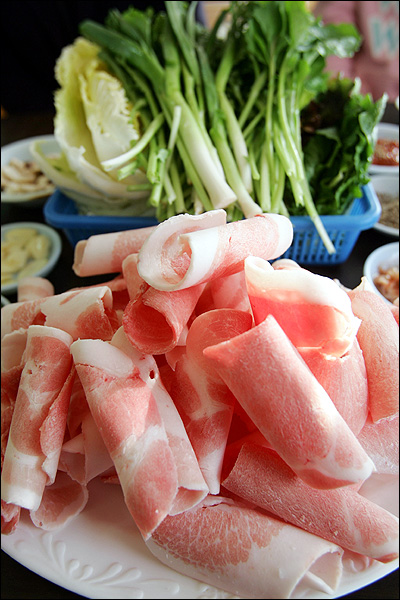[맛집]생삼겹보다 고소한 ‘칠우 대패 삼겹살’