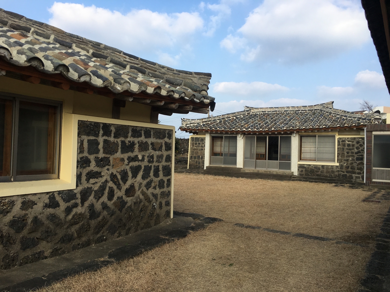 (3)120년의 풍파 견디고 제주 풍토와 美 그대로 보존