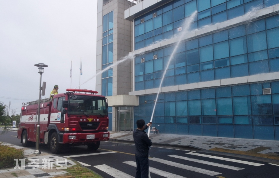 제주소방서 구좌119센터, 해양과학기술원서 소방 훈련 실시