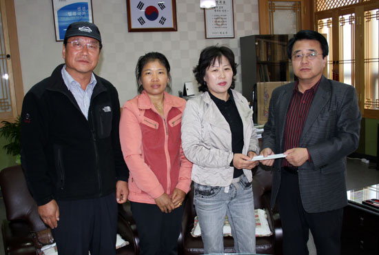 정선 다문화 다사랑회 장학금 기탁