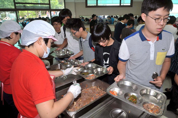 몸에 좋고 맛도 좋은 한우를 먹자