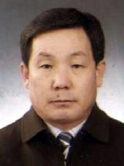 [새의자] 김영수  춘천시 농기센터 소장