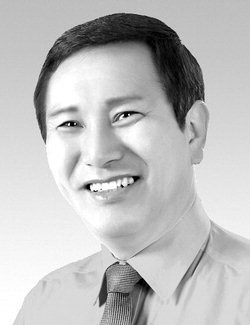 [새의자] 한동식  동해시 동쪽바다중앙시장 상인회장