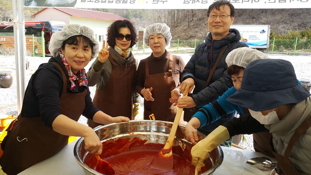 “ 직접 담근 된장·고추장맛 일품이네요”