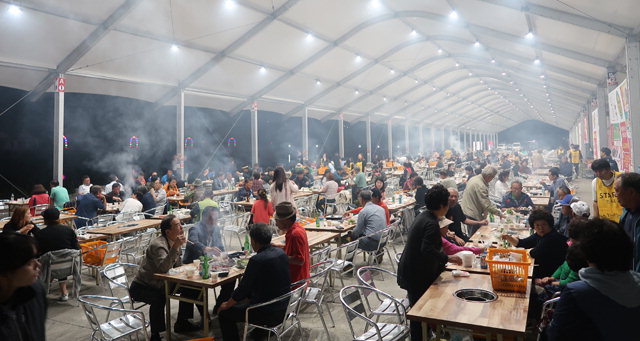 [횡성]축산인·방문객 모두 즐거운 행사로 ‘한우구이터’ 기대 만발