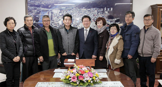 [양구]양구사과영농조합법인 양록장학금 기탁