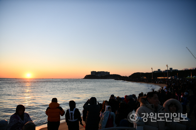[속초]속초시 해맞이 취소 이어 일출 명소 출입통제