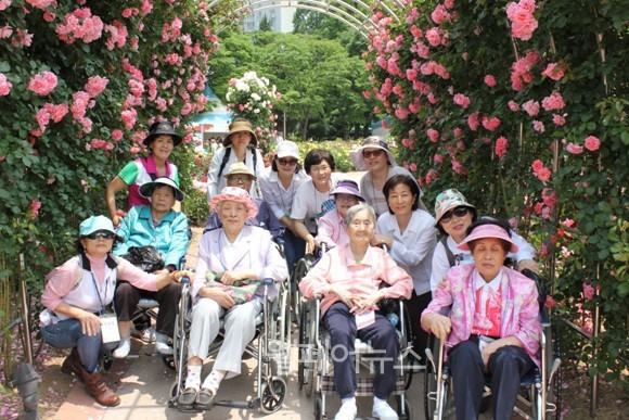 진각노인요양센터, 가족나들이 다녀와