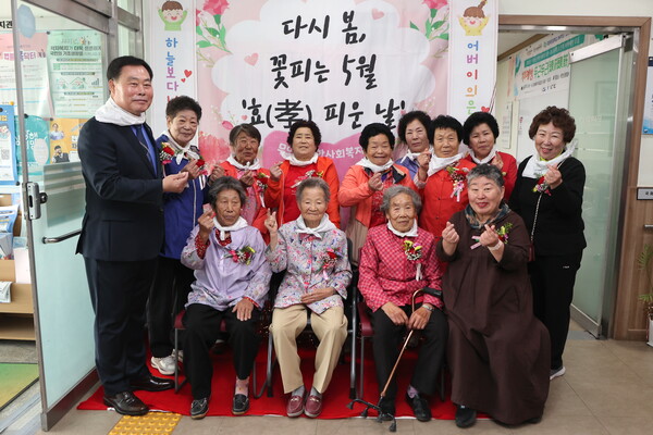 무안군종합사회복지관, 어버이날 맞이 감사의 온기나눔활동 펼쳐