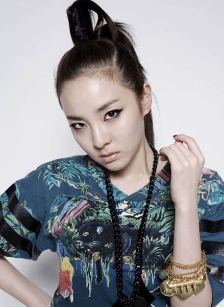 2NE1 산다라박, 솔로활동 시동 건다...솔로곡 키스 발표
