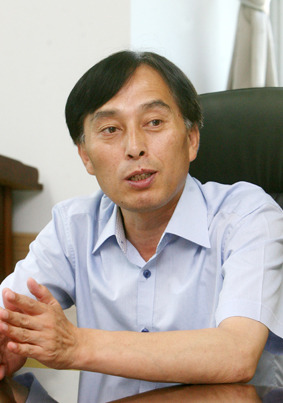 김 영 석 청주복지재단 상임이사 인터뷰청주복지재단 사태 원인·과제