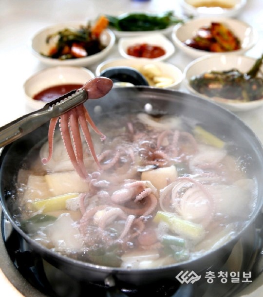 솔향기길 걸으며 보양식은 덤∼