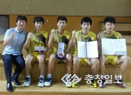 충주시청 배드민턴팀 깜짝 동메달