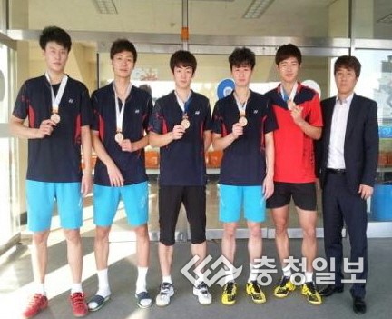 충주시청 배드민턴팀, 전국체전 첫 메달 안겨
