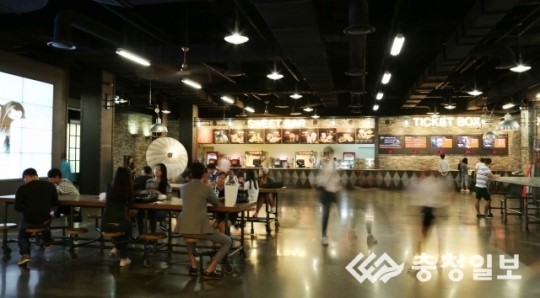 야우리시네마 개관 13주년 맞아