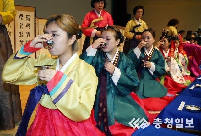 성년됐어요